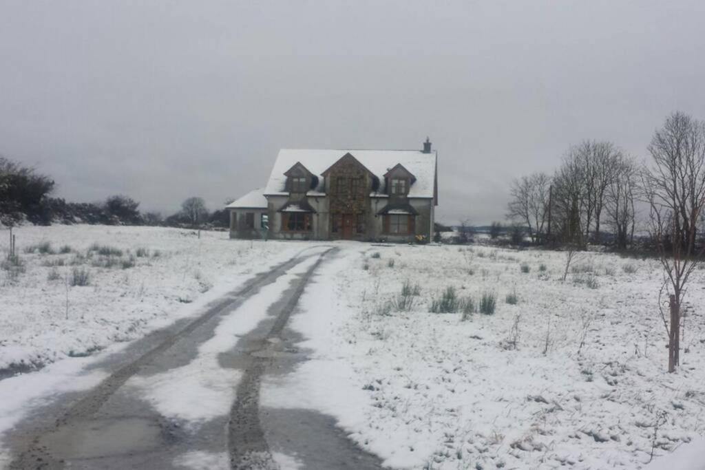 Annies Meadow. Vila Knock  Exterior foto