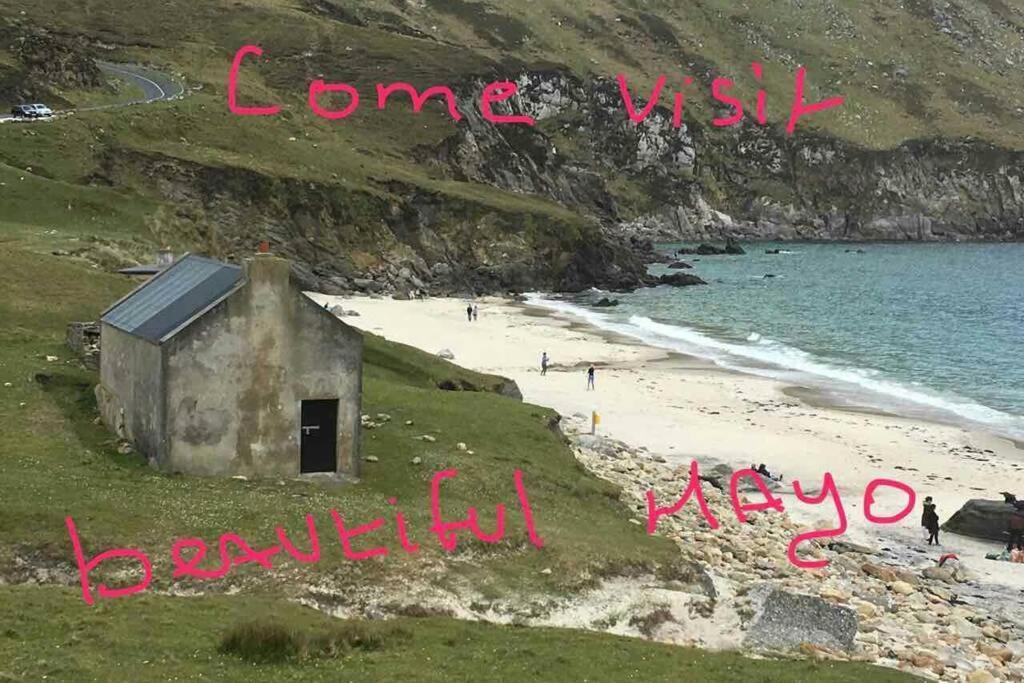 Annies Meadow. Vila Knock  Exterior foto